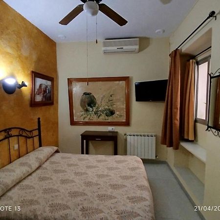 Hostal Manolo El Puerto de Santa Maria Phòng bức ảnh