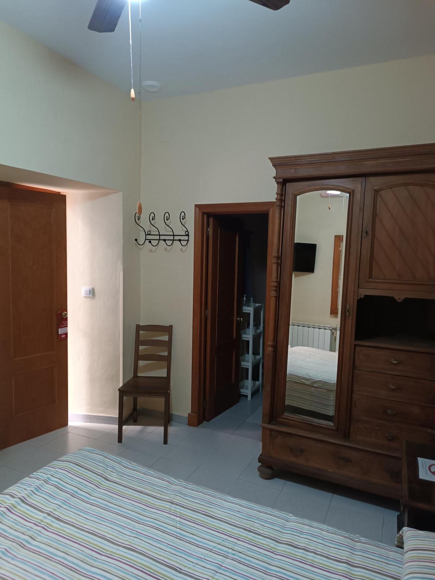 Hostal Manolo El Puerto de Santa Maria Phòng bức ảnh