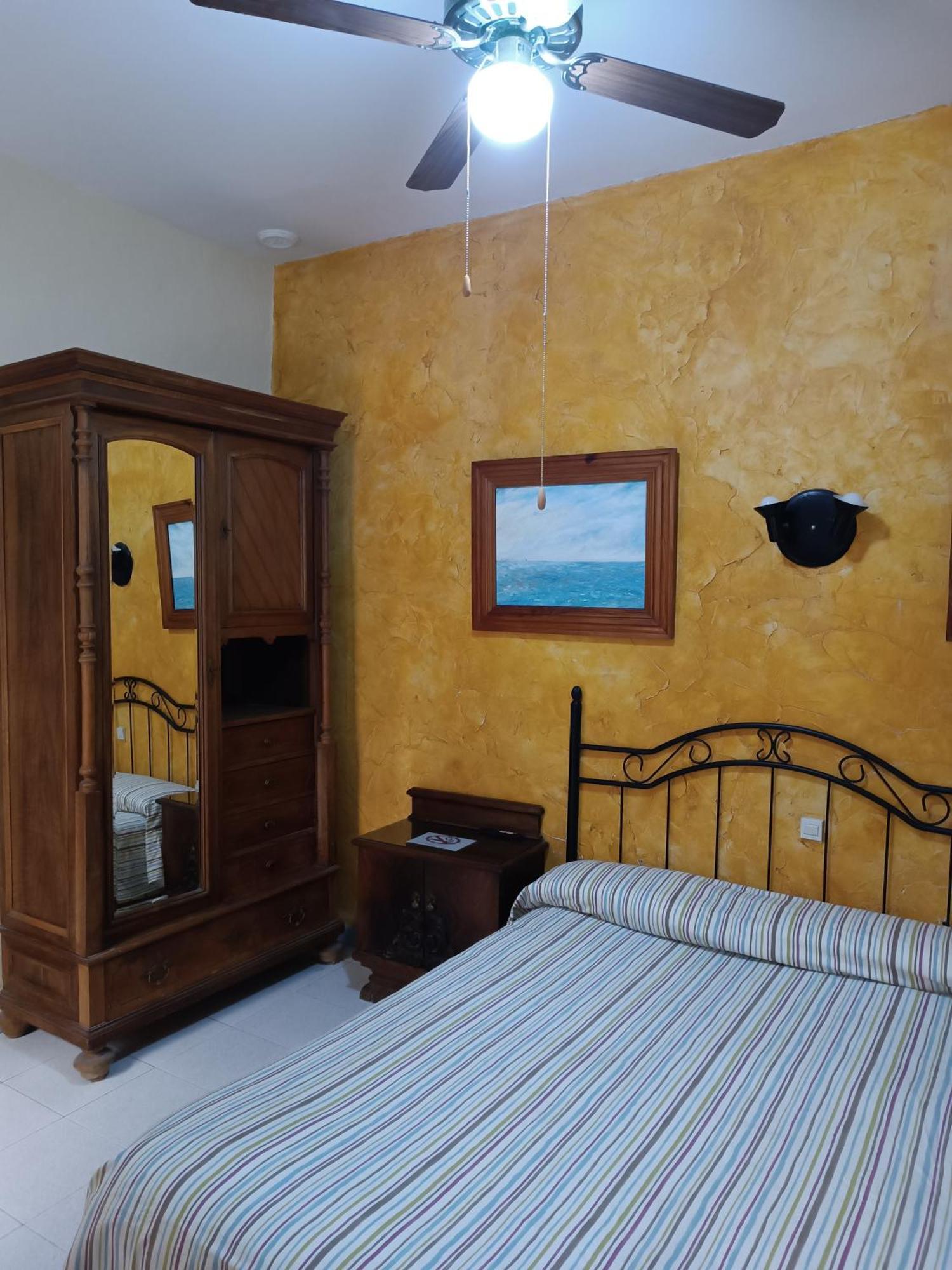 Hostal Manolo El Puerto de Santa Maria Phòng bức ảnh